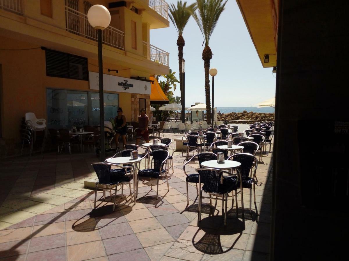 Edificio 1º Linea De Playa, En Paseo Maritimo De Torrevieja, Alicante, Costa Blanca Kültér fotó